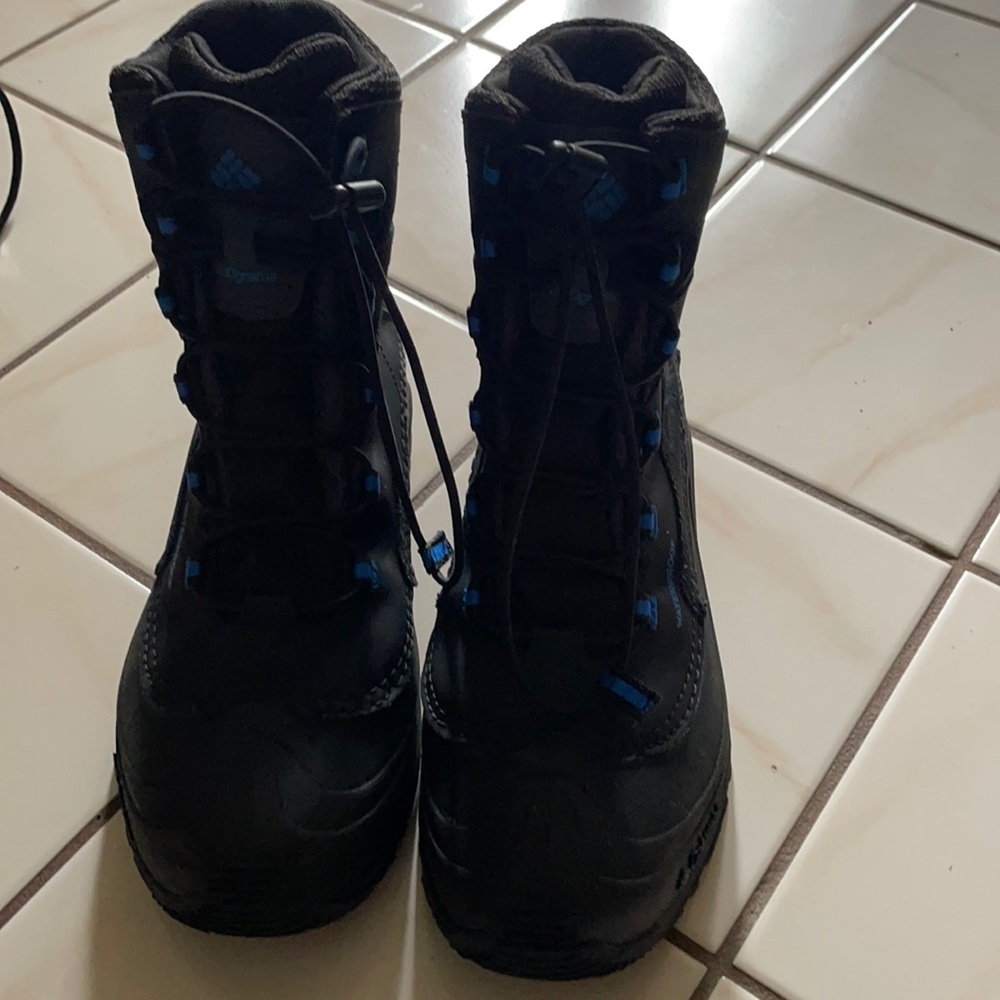 Waterproof Columbia winter boots